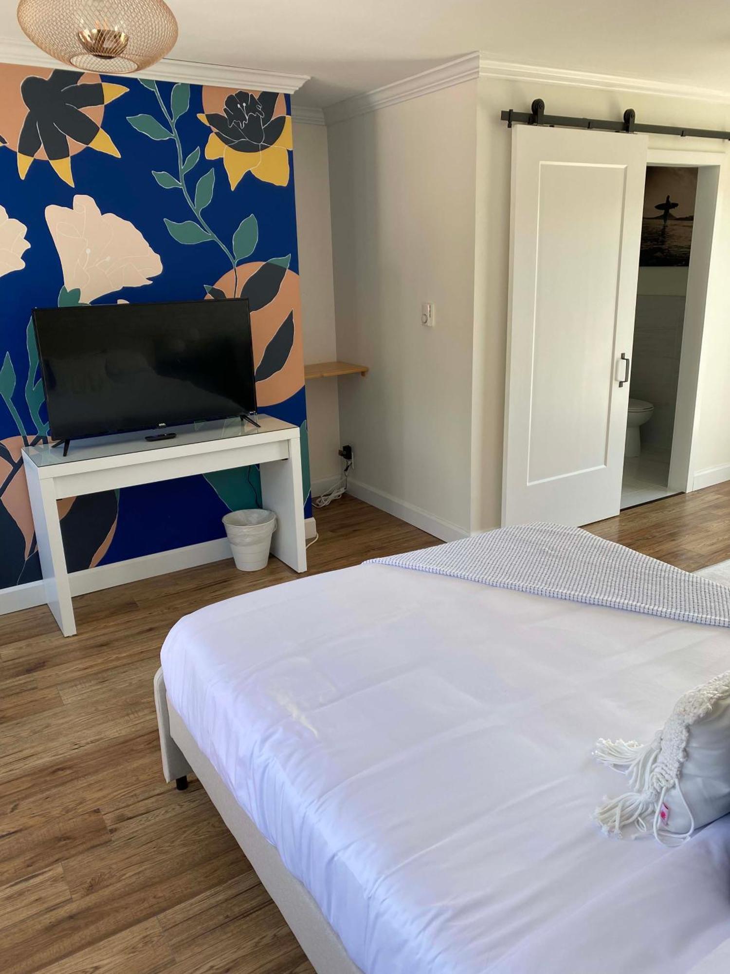 The Marmalade Motel Port Dufferin Ngoại thất bức ảnh